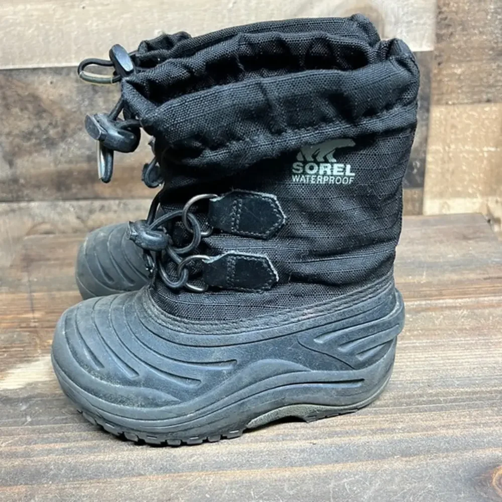 SOREL 'Super Trooper' Waterproof Kids Boots‎ Black/Grey $85 Boy's Size 8